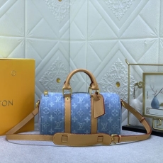 Louis Vuitton Speedy Bags